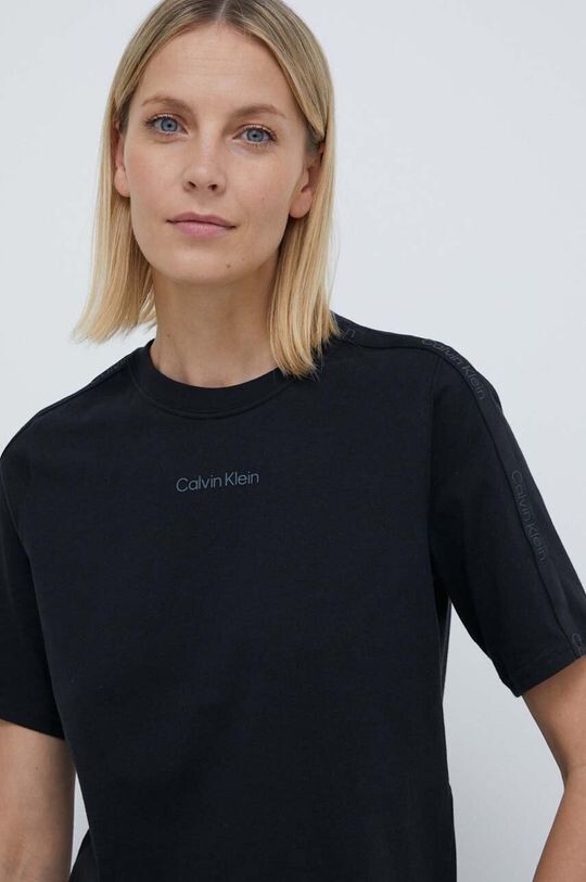 

Футболка Calvin Klein Performance, черный