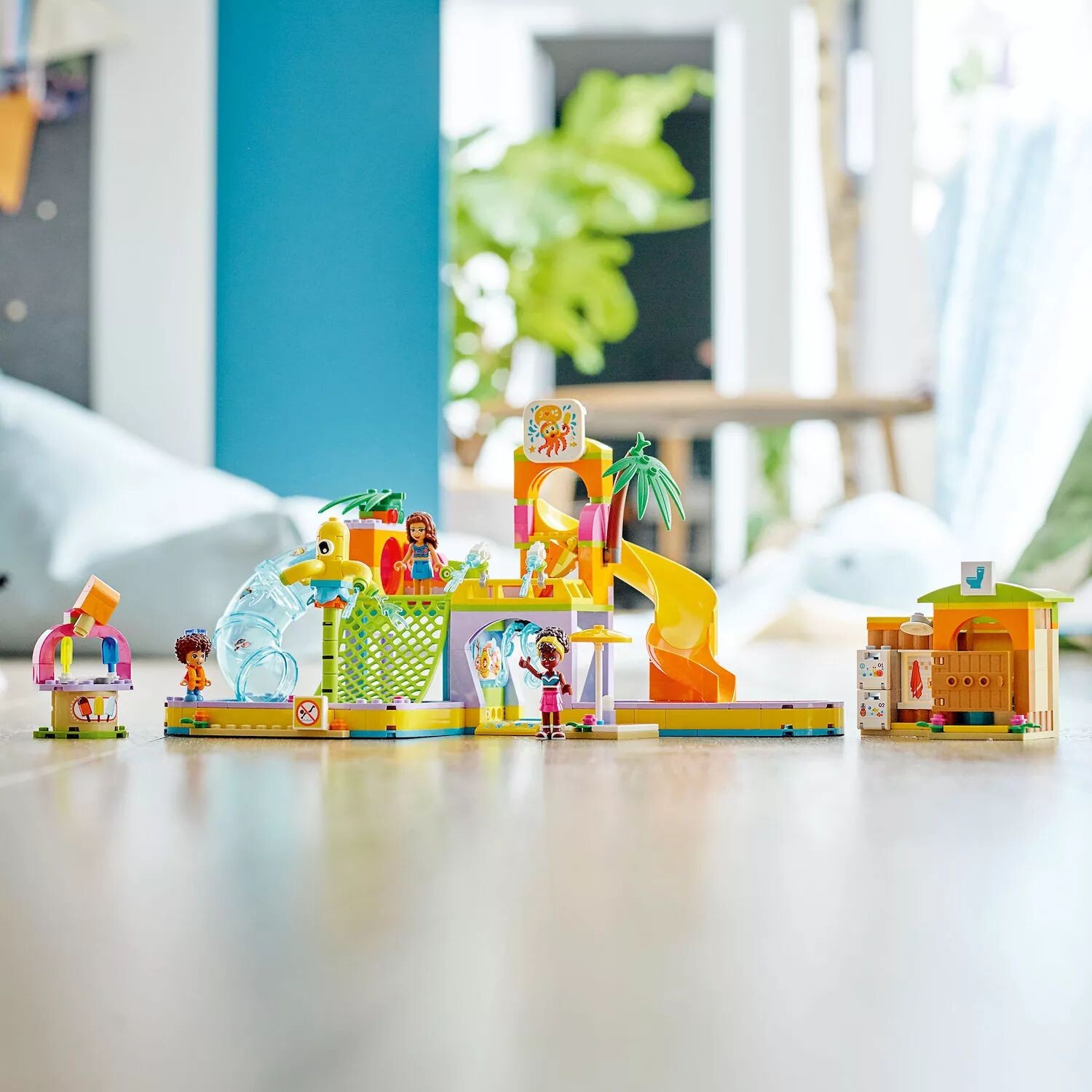 

Конструктор LEGO Friends Waterpark 41720 (373 детали) LEGO