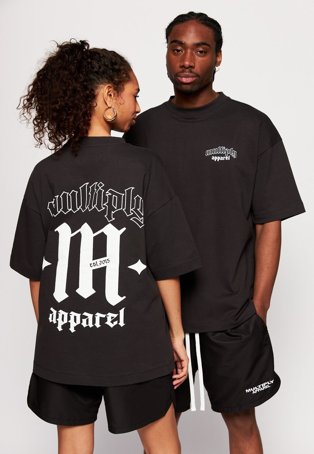 

Футболка с принтом Multiply Apparel, черный