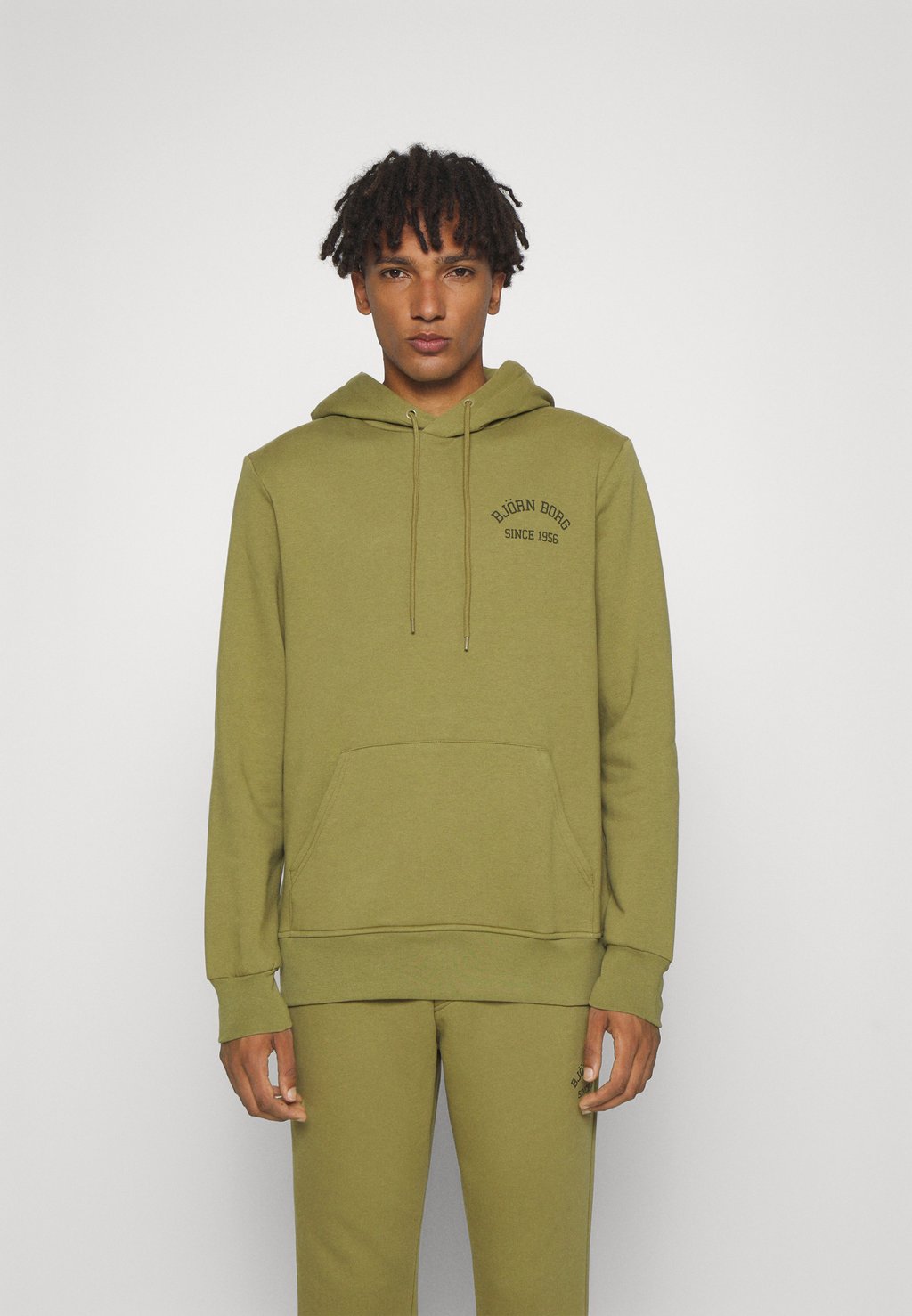 

Худи Björn Borg ESSENTIAL HOODIE, цвет olive drab