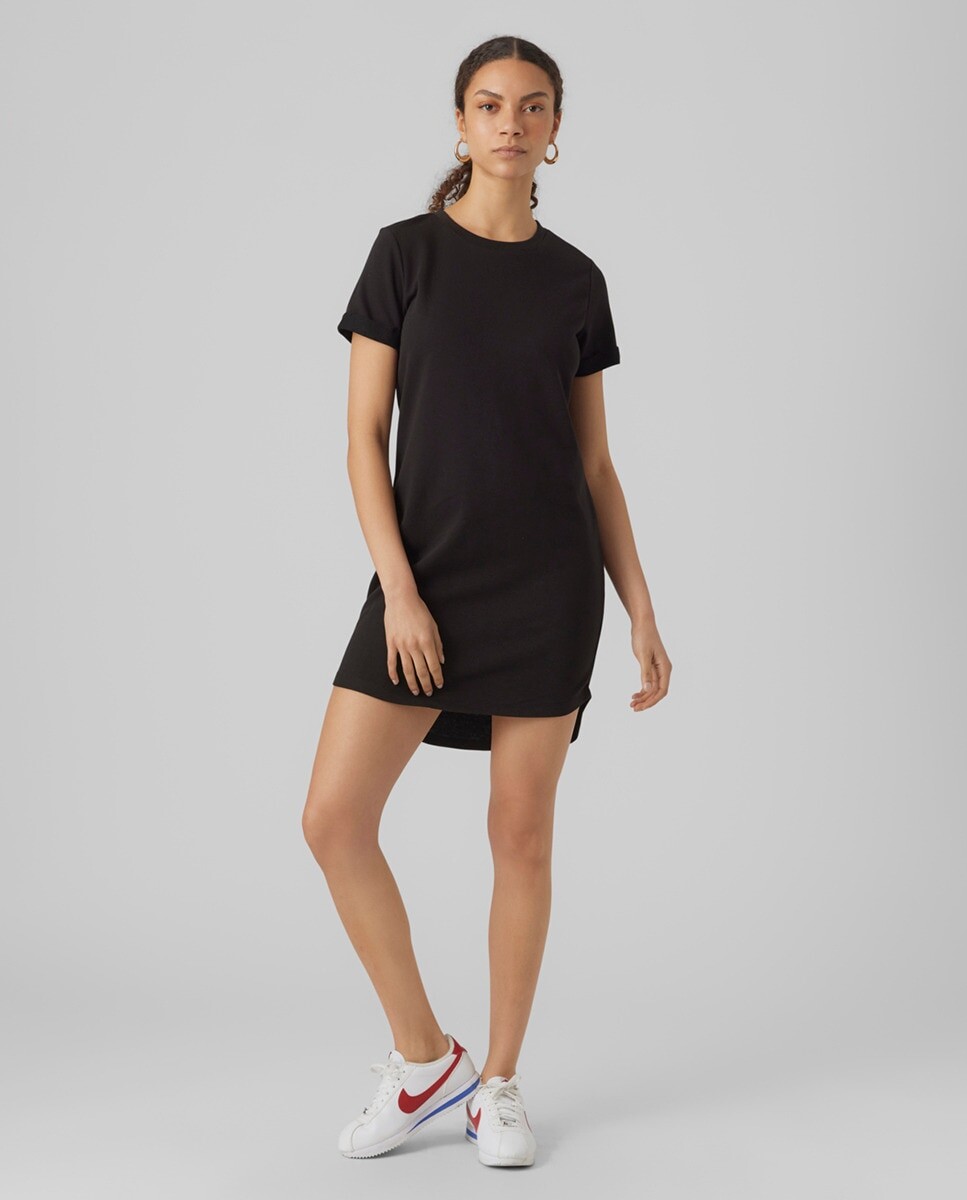

Короткое платье в спортивном стиле Vero Moda, черный