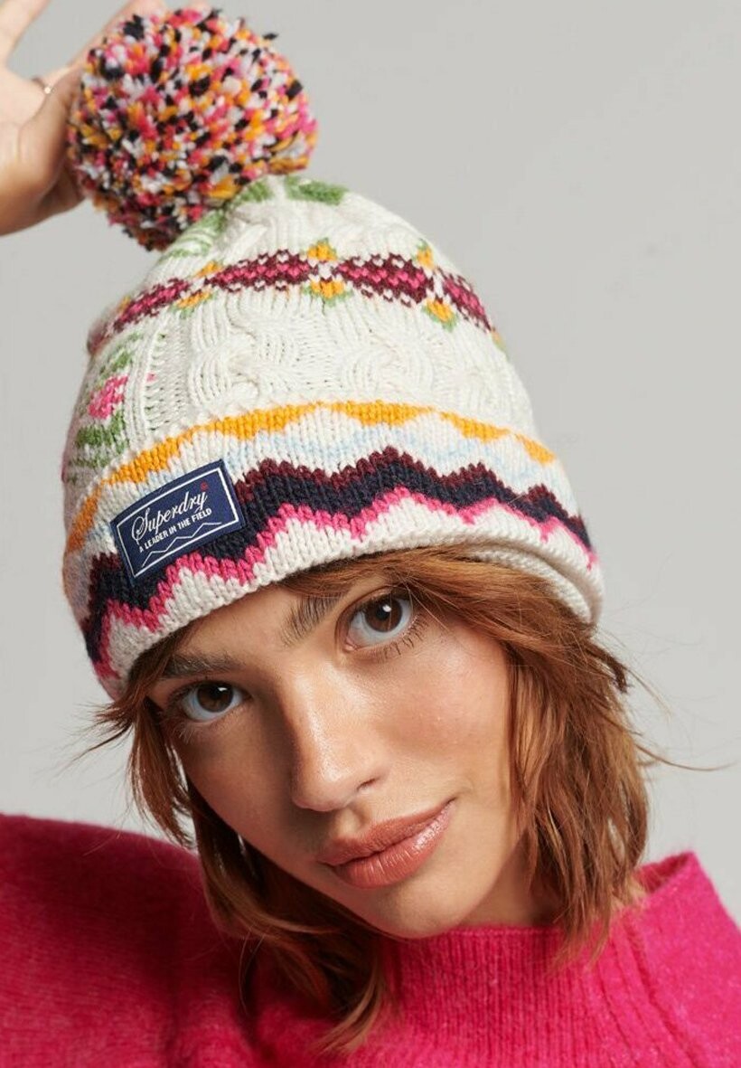 

Бейсболка Superdry
