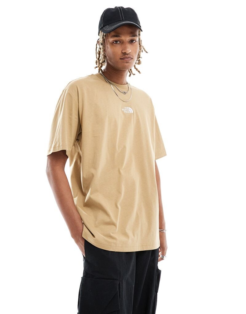 

Бежевая футболка оверсайз The North Face Heavy — эксклюзивно для ASOS
