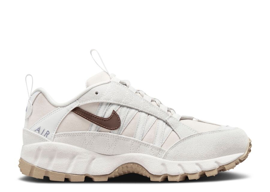 

Кроссовки Nike Wmns Air Humara Se 'Future Motion', кремовый