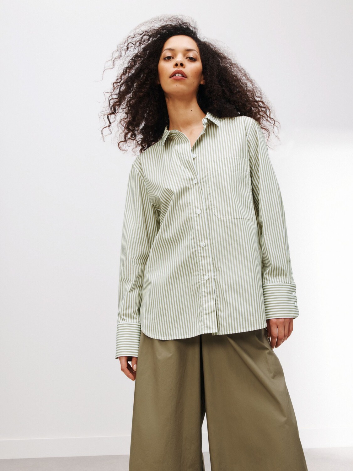 

Рубашка с длинным рукавом Kin Slim Stripe, зеленая полоска