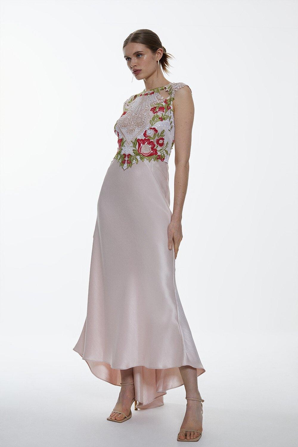 

Платье макси из гипюрового кружева и атласа Karen Millen, розовый