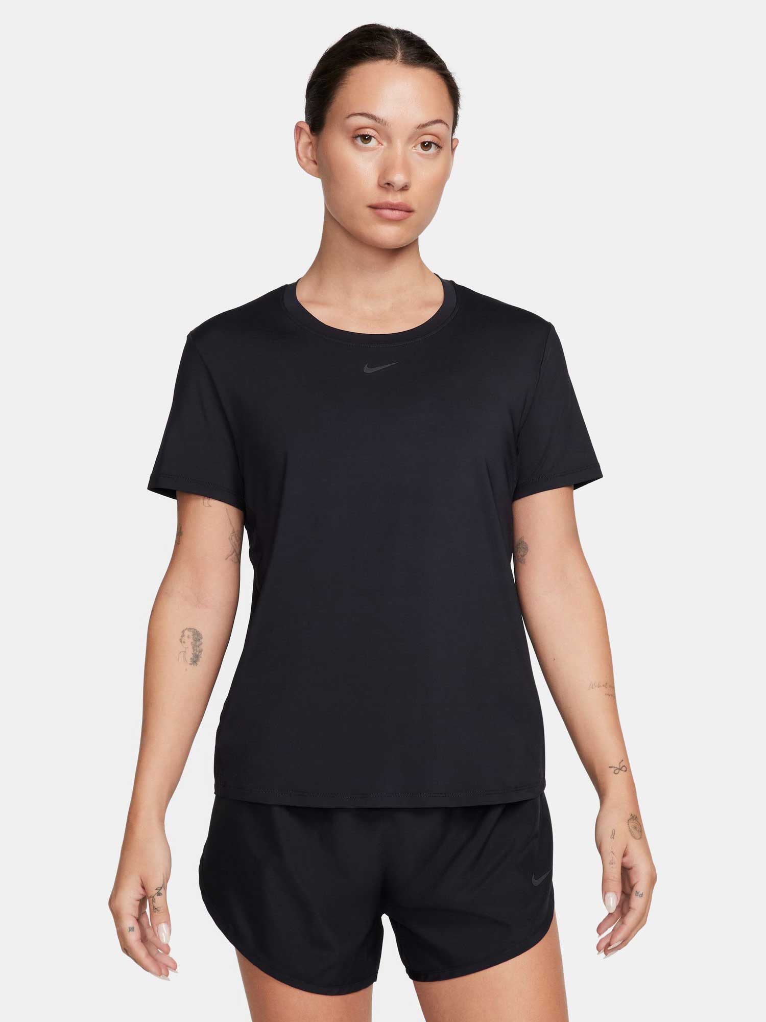 

Футболка Nike W NK ONE CLASSIC DF SS TOP, черный