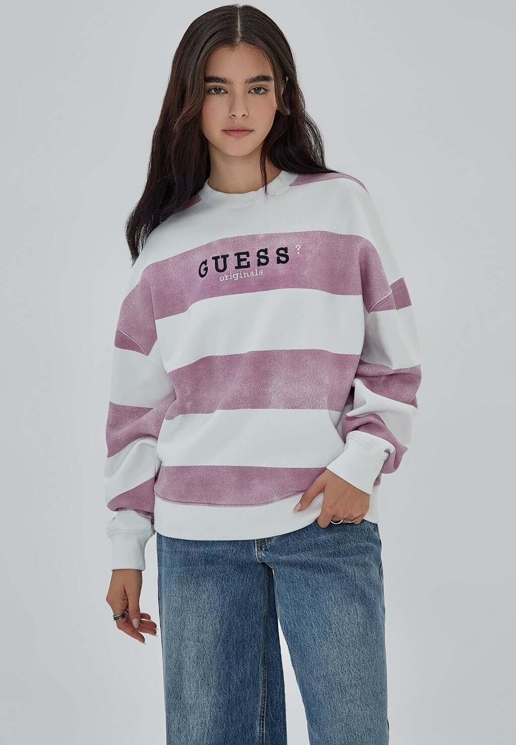 

Свитшот Guess, цвет mehrfarbig violett