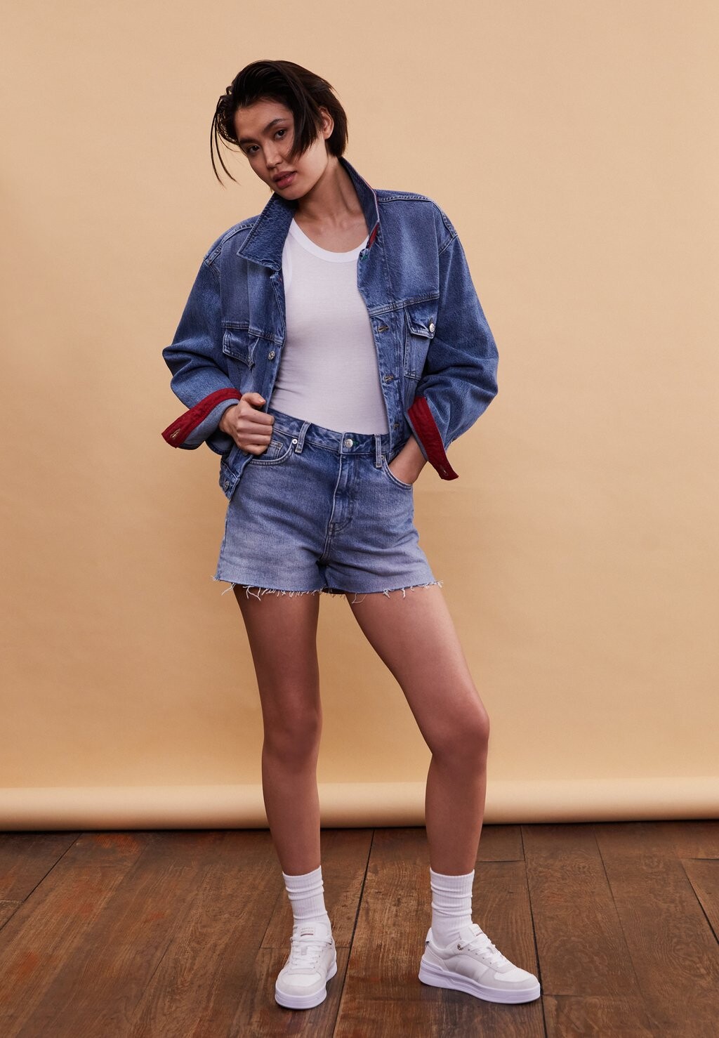 

Джинсовая куртка Tommy Hilfiger