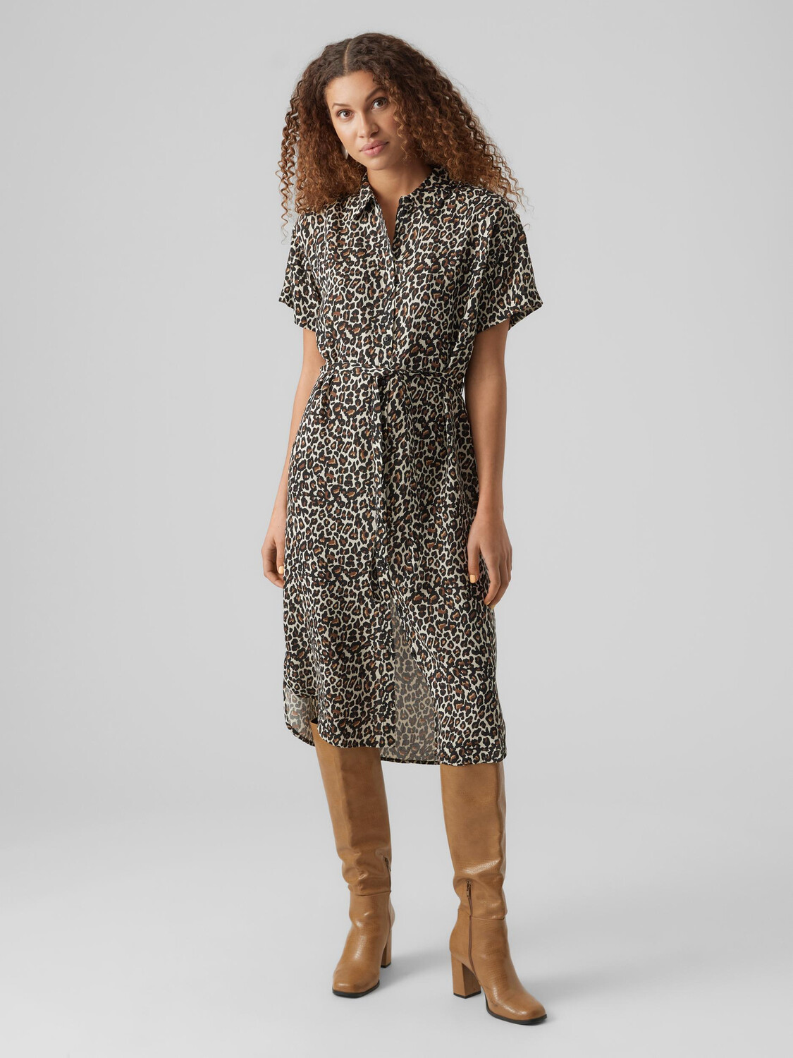 

Платье Vero Moda Leichtes Kurzärmliges Basic Midi VMBUMPY, коричневый