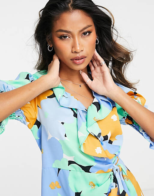 

Topshop большое синее мини-платье с запахом и цветочным принтом