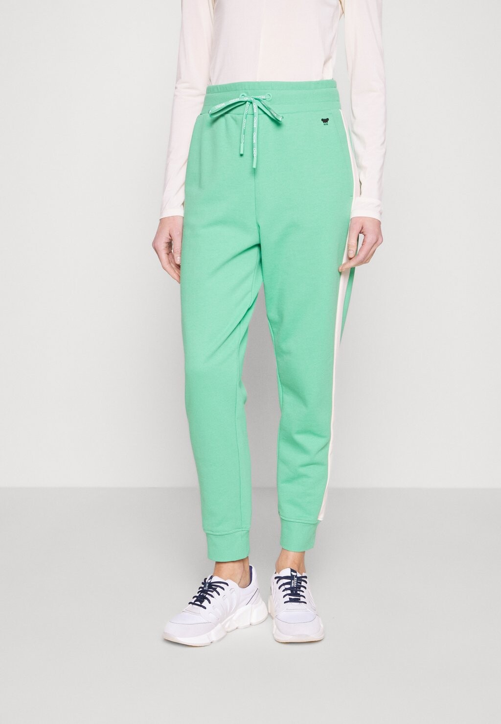 

Спортивные брюки WEEKEND MaxMara, зеленый