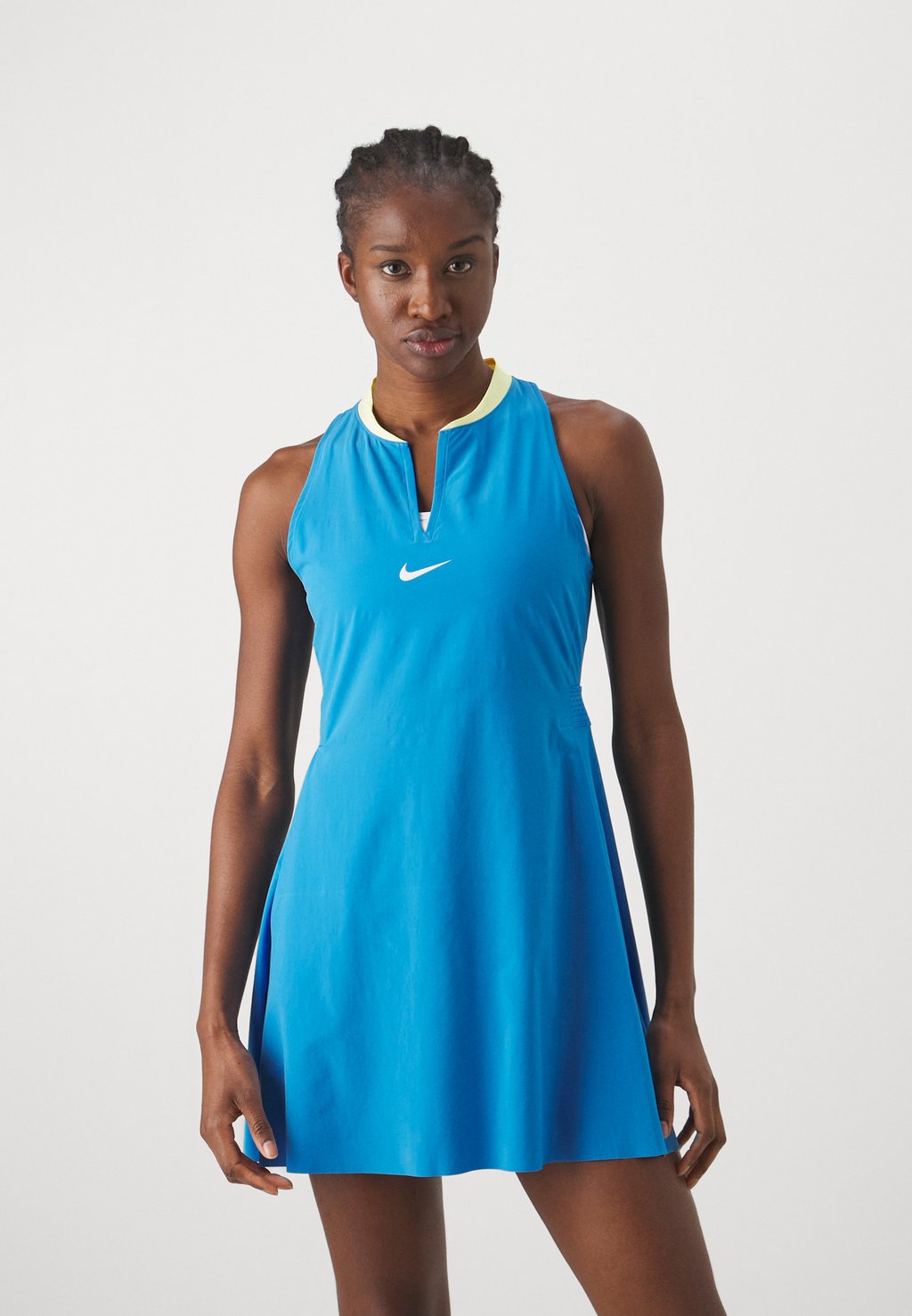 Спортивное платье DRESS Nike, цвет light photo blue/white