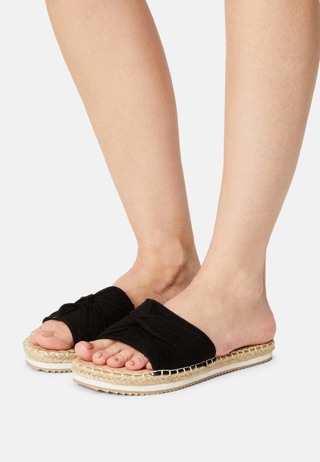 

Мюли на плоской подошве Bullboxer, цвет black
