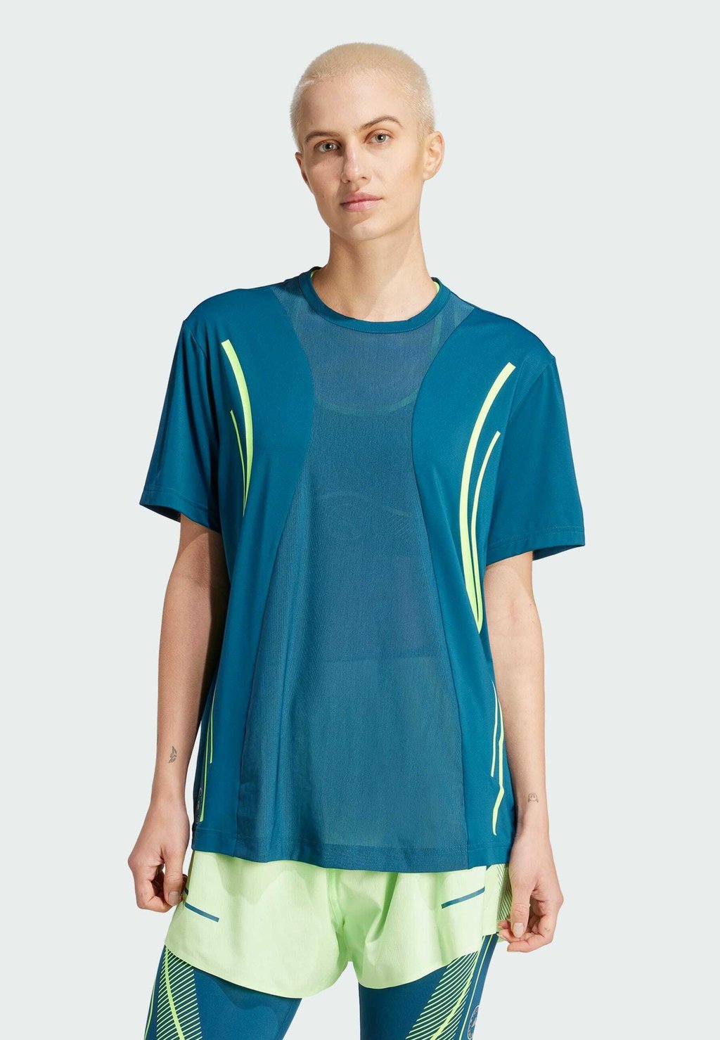 цена Спортивная футболка TRUEPACE RUNNING adidas by Stella McCartney, цвет tech mineral
