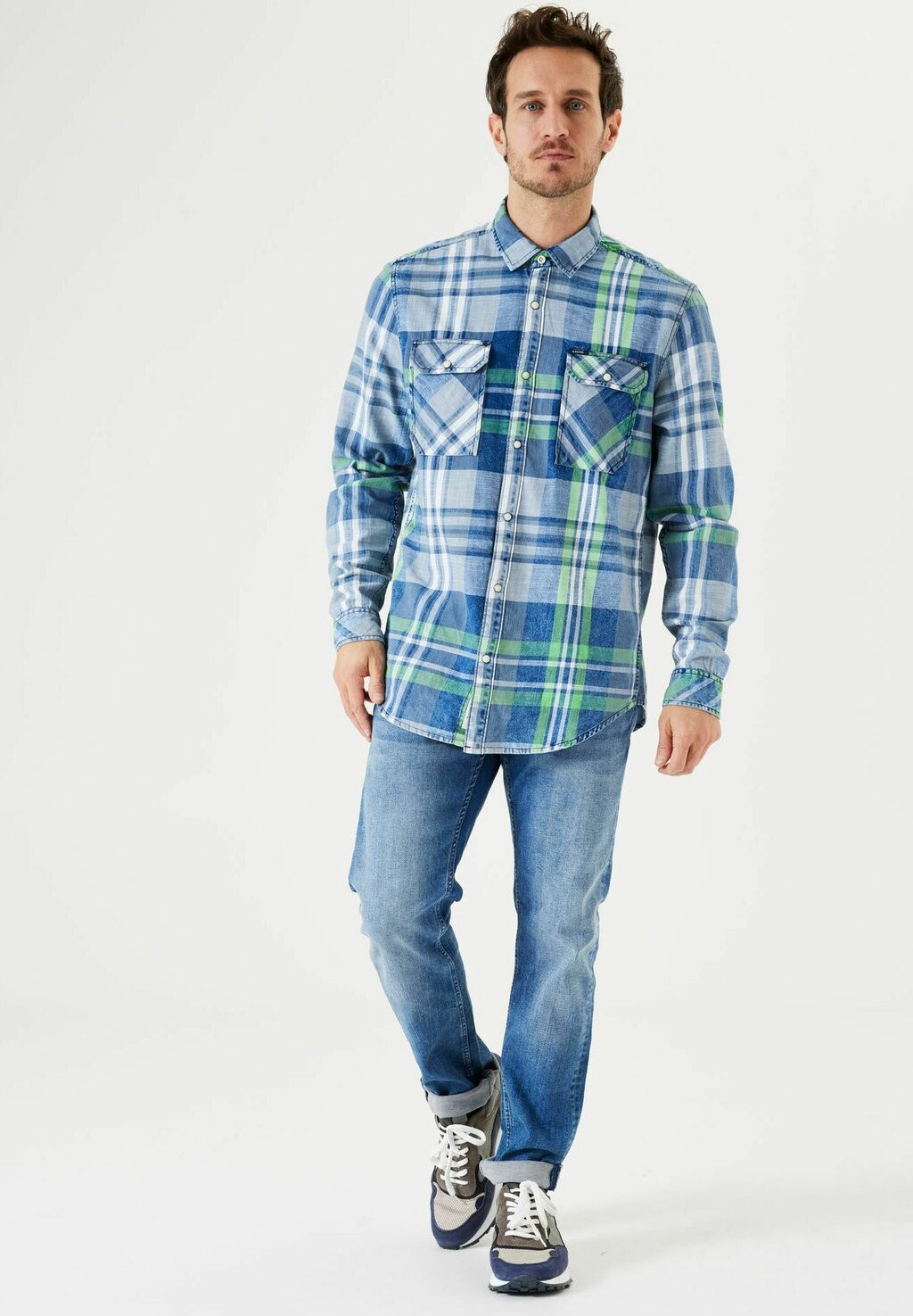 

Рубашка CHECKERED Garcia, цвет stone blue