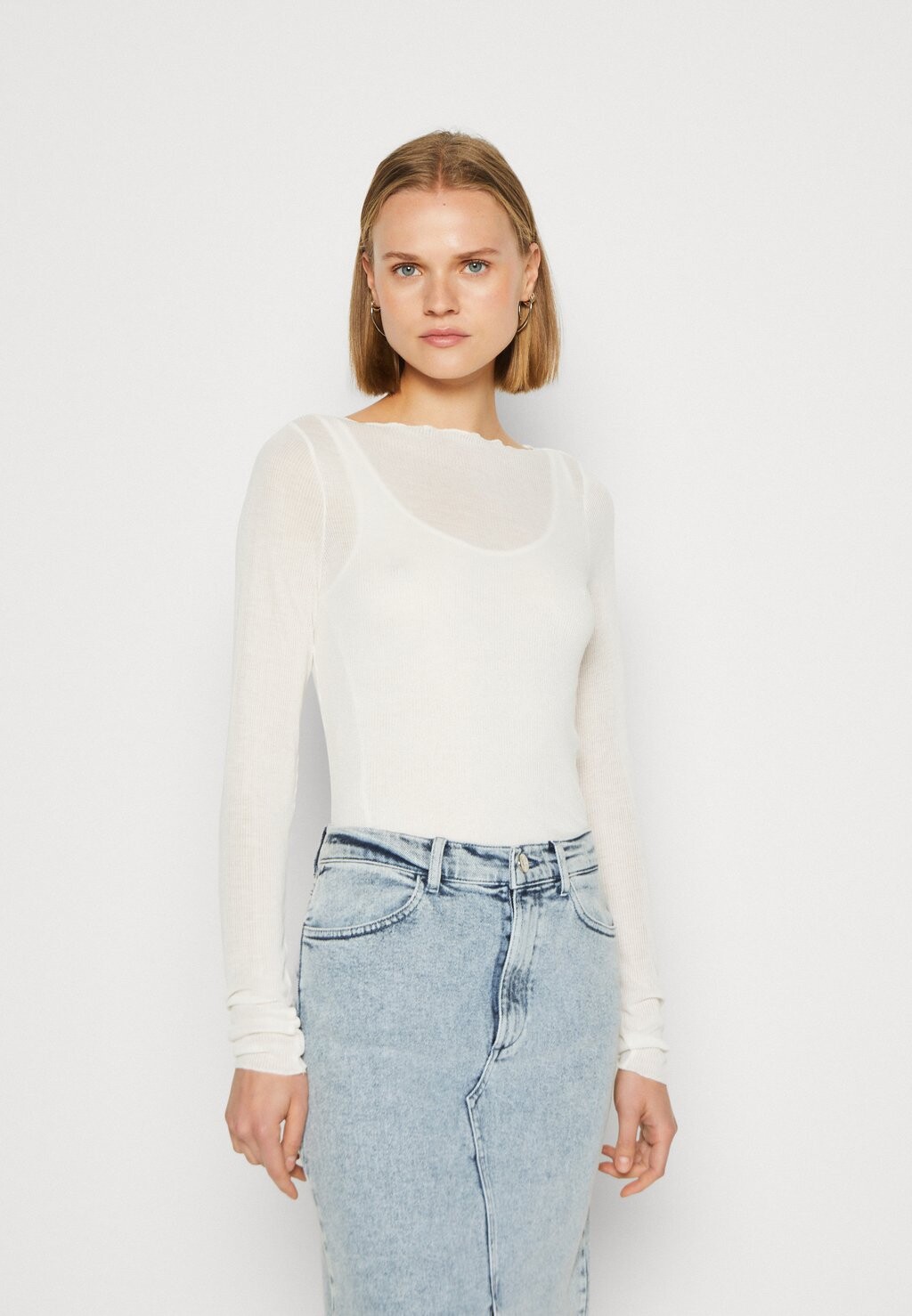 

Джемпер Abercrombie & Fitch