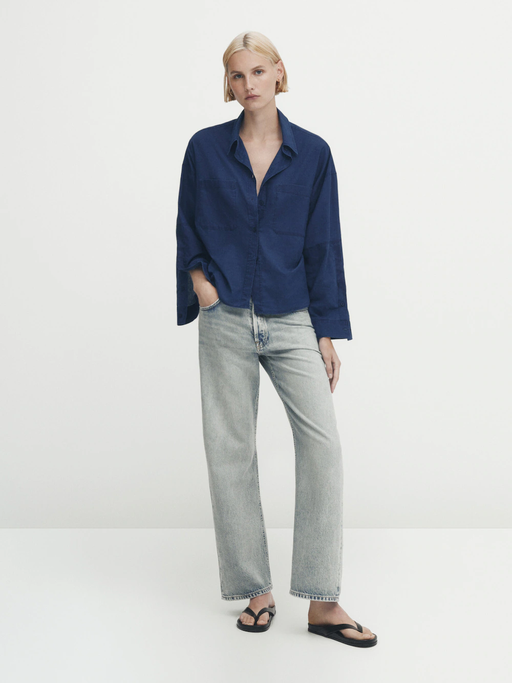 

Рубашка из хлопка с карманами и рукавами Massimo Dutti, индиго