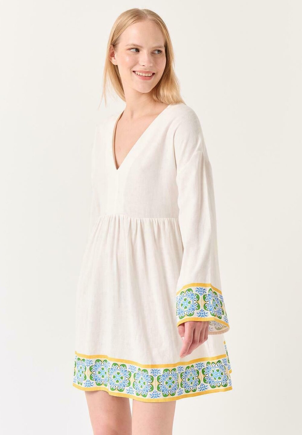 

Дневное платье PATTERNED WITH SLEEVES Jimmy Key, белый