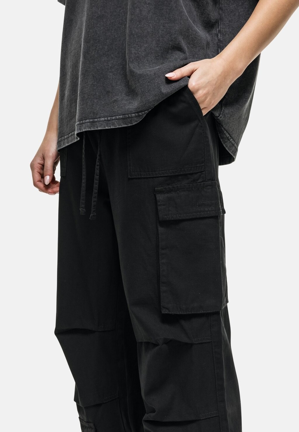 

Брюки карго PARACHUTE BLACK CARGO PANTS Good For Nothing, черный
