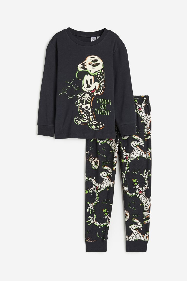 

Пижамы с принтом H&M