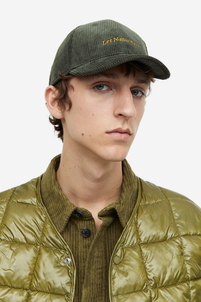 

Вельветовая шляпа H&M