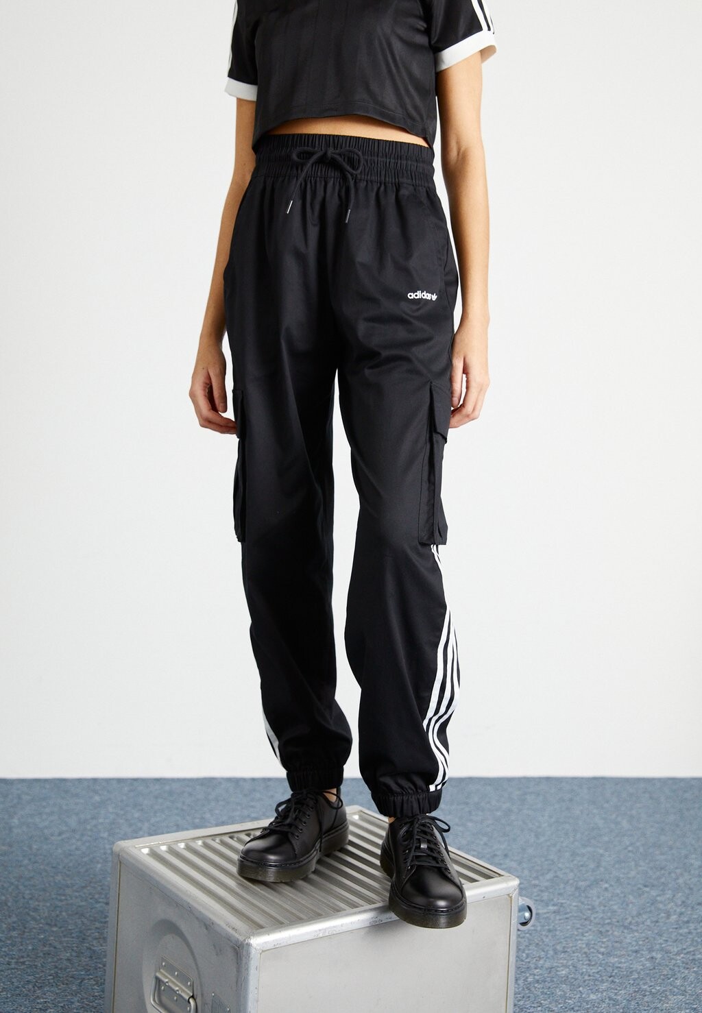 

Боевые брюки WWC S adidas Originals, черный