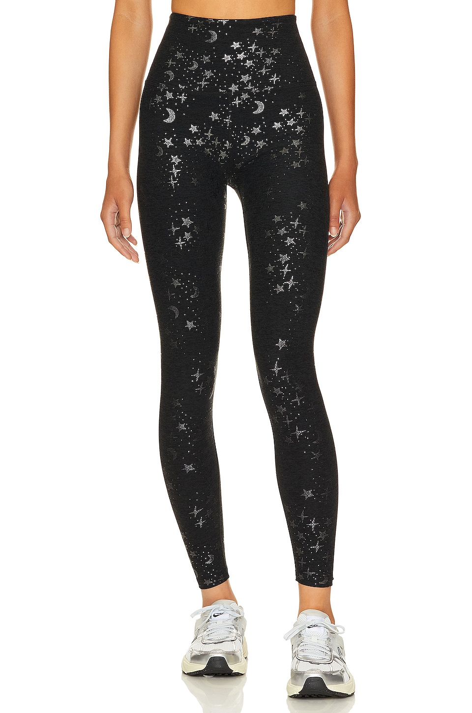 

Леггинсы Beyond Yoga SoftShine High Waisted Midi, цвет Gunmetal Starry Night Foil