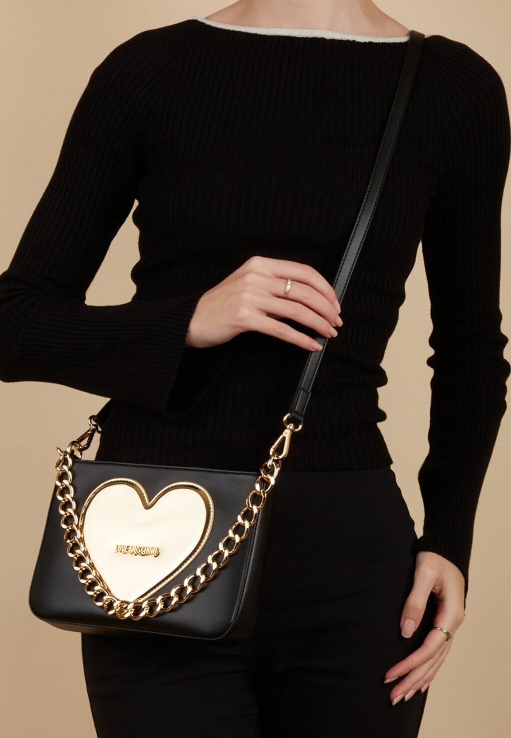

Сумка через плечо Love Moschino, цвет schwarz