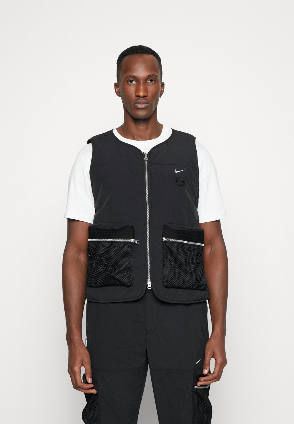 

Жилет Nike
