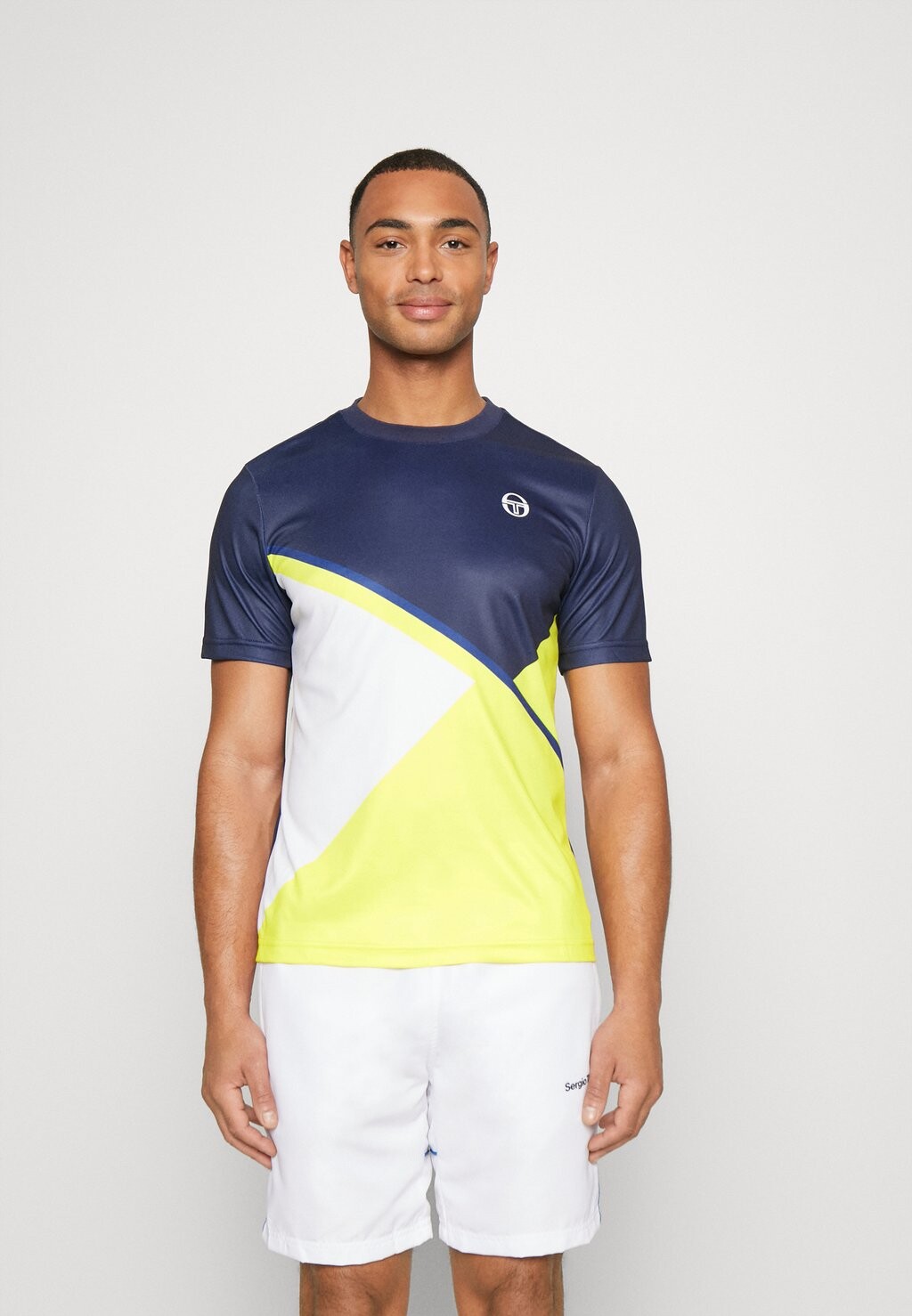 

Футболка Sergio Tacchini