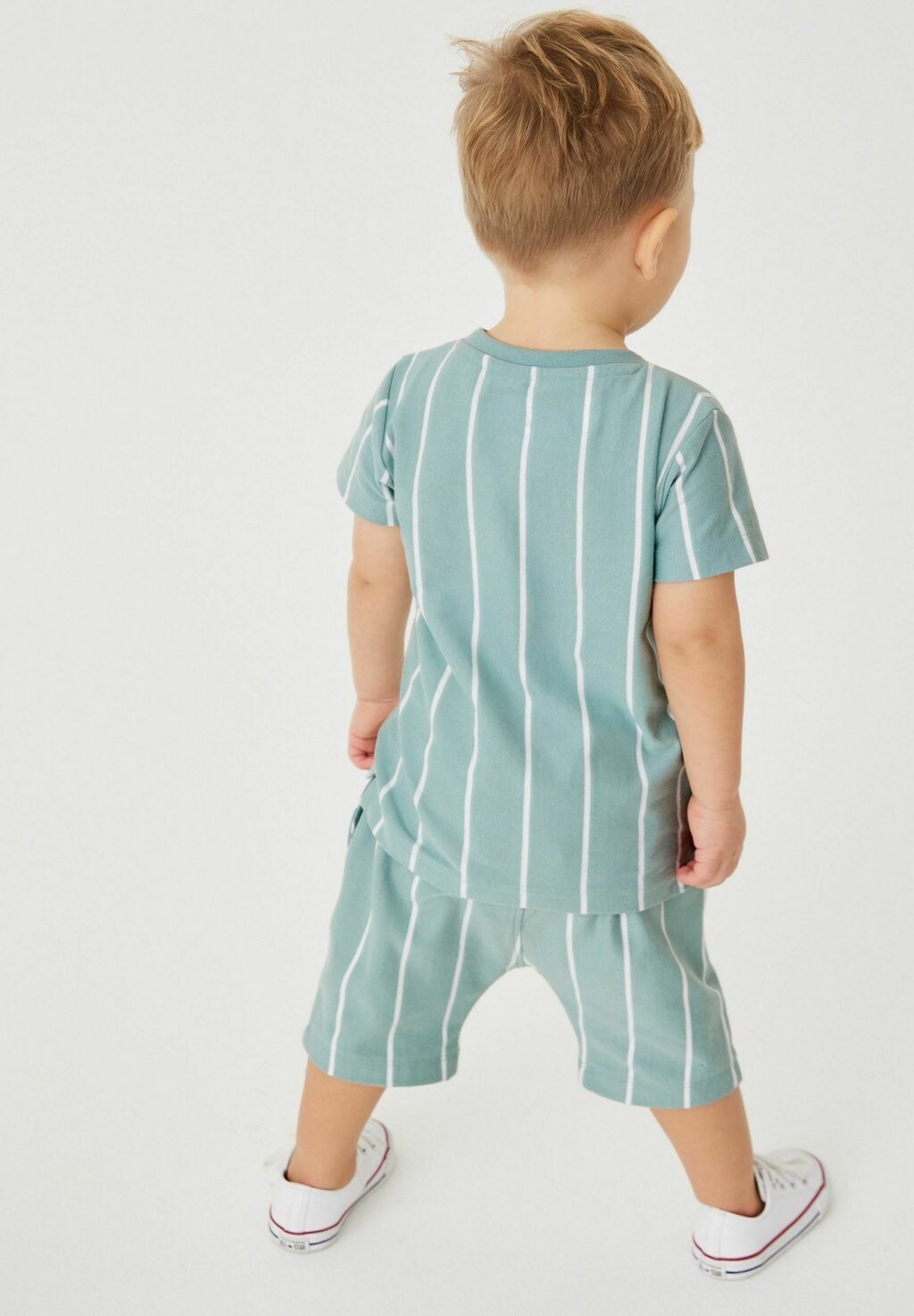 

Шорты VERTICAL STRIPE T- SHIRT AND SHORT SET Next, цвет mineral blue