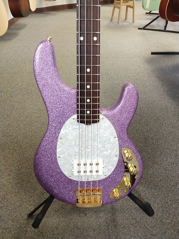 

Басс гитара Ernie Ball Music Man Stingray Special Bass Guitar H Amethyst Sparkle with Mono Case