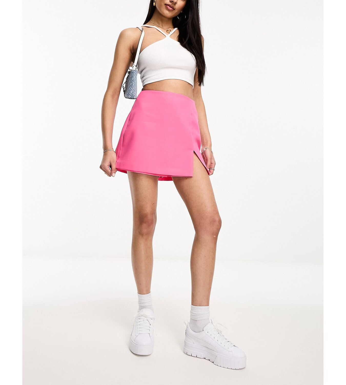 

Розовые шорты с разрезом ASOS DESIGN
