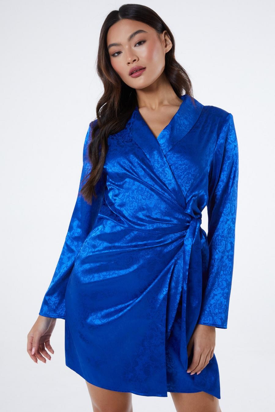 

Мини-платье из атласного жаккарда королевского синего цвета QUIZ Clothing