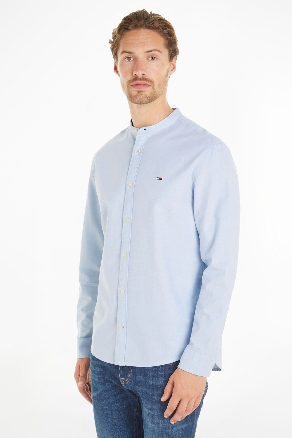 

Джинсы Tommy прямого кроя узкая оксфордская рубашка с воротником мао Tommy Jeans, синий