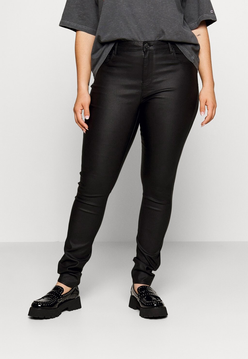 

Джинсы Skinny Fit ONCHELLA REG SKINNY ONLY Curve, цвет black