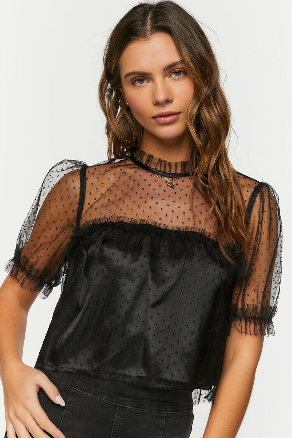 

Сетчатый топ с рюшами и клипсами в горошек Forever 21, черный