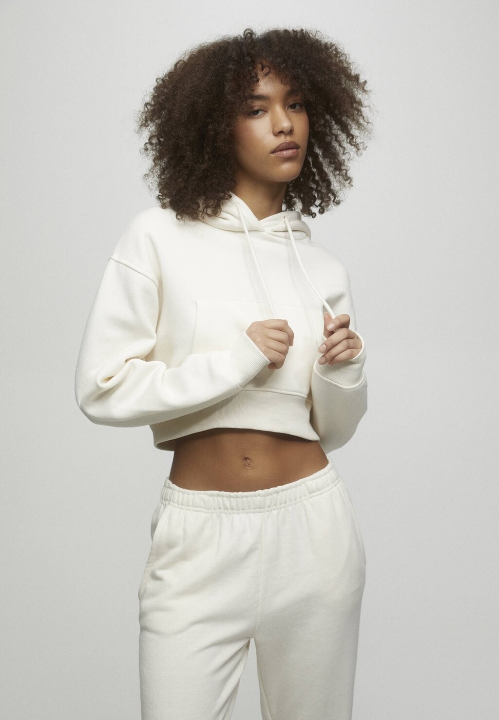 

Толстовка с капюшоном PULL&BEAR
