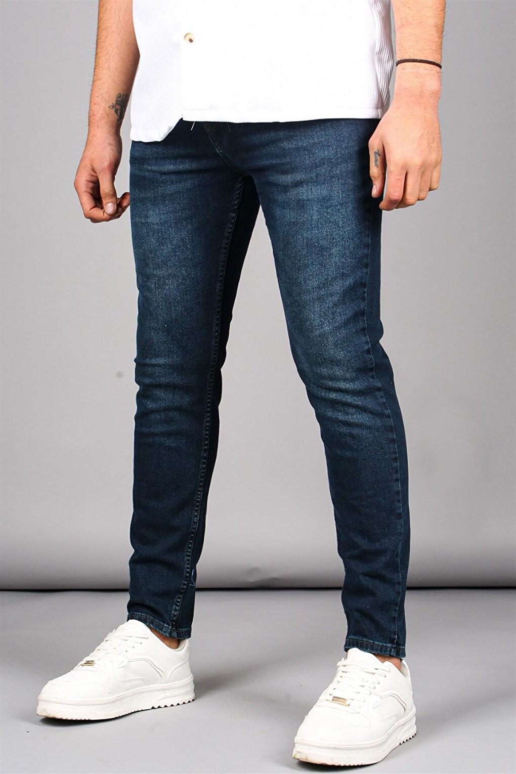 цена Синие мужские джинсовые брюки Skinny Fit 6338 MADMEXT