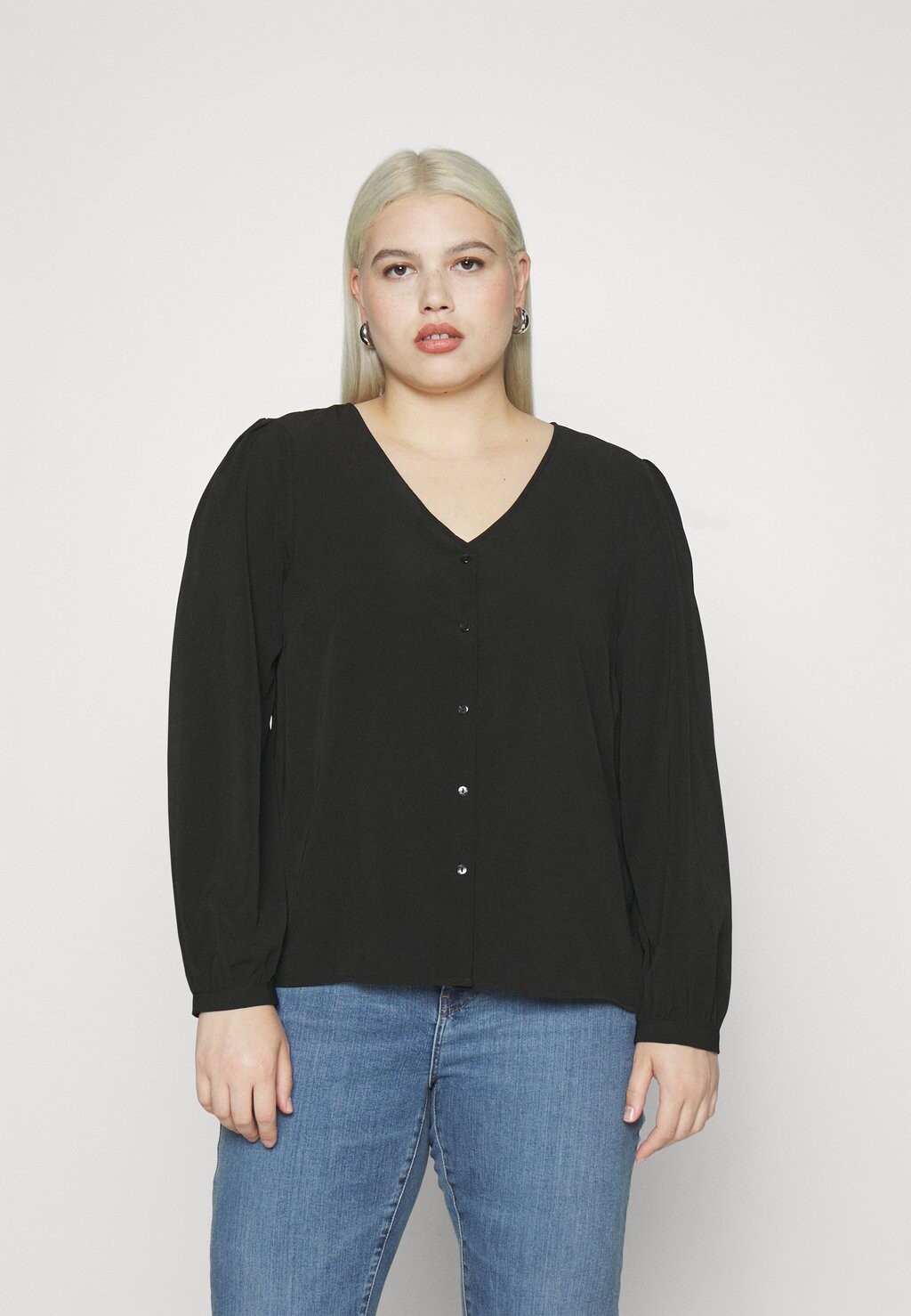 

Блузка Vero Moda, черный