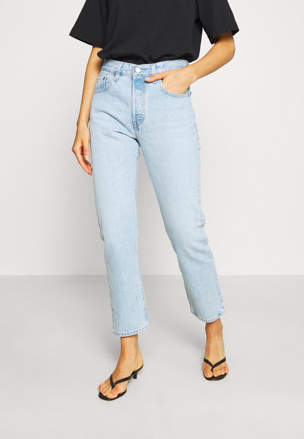 

Джинсы прямого кроя Levi's 501 Crop, голубой деним