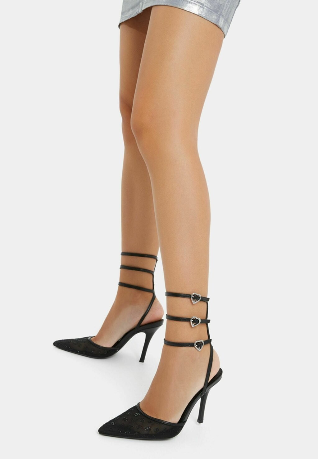 

Туфли на высоком каблуке HEART BUCKLE STRAPPY Bershka, цвет black
