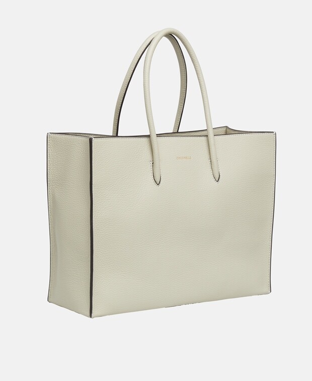 

Кожаная сумка шоппер Coccinelle, цвет Medium Grey