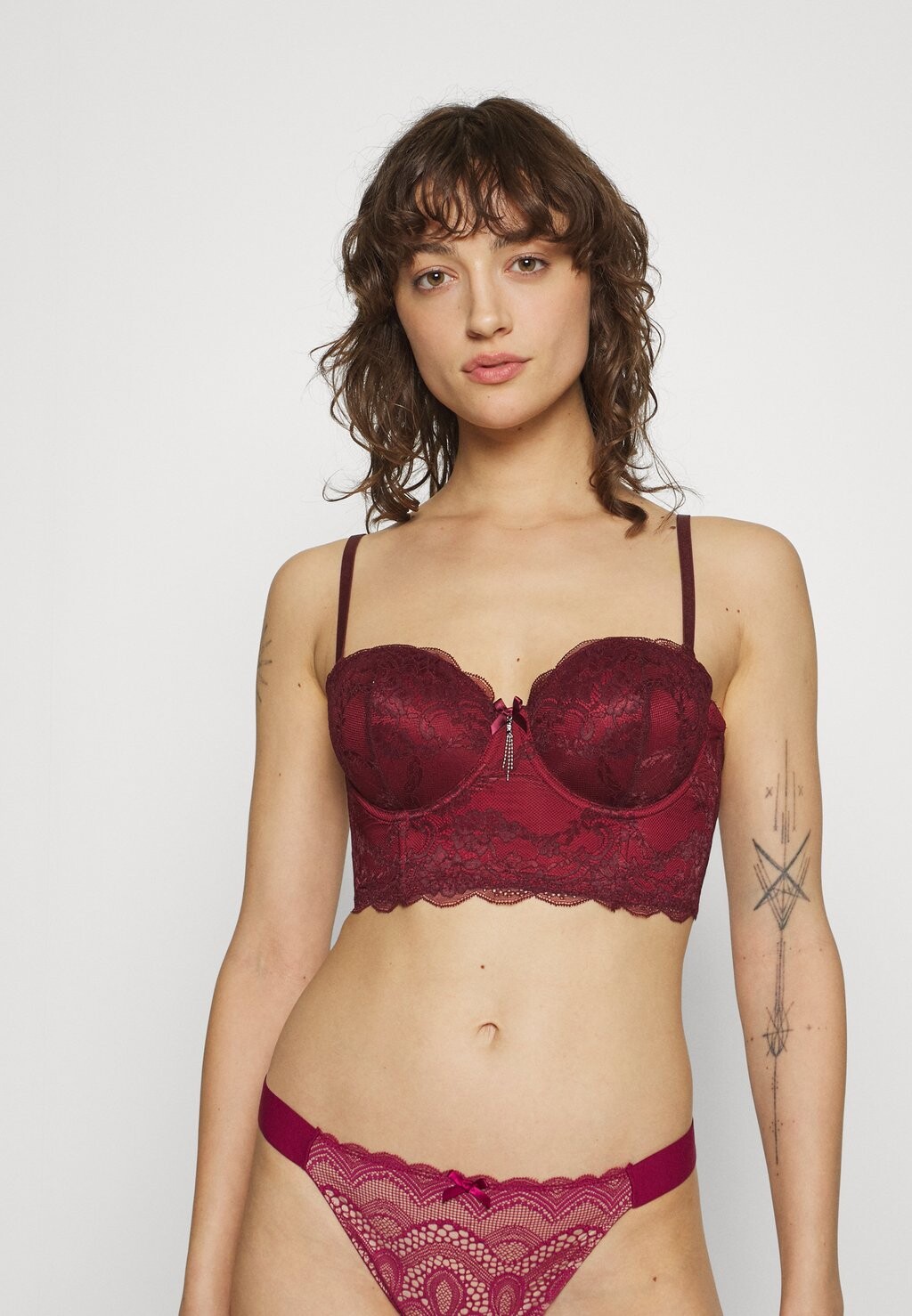 

Бюстгальтер на косточках LASCANA