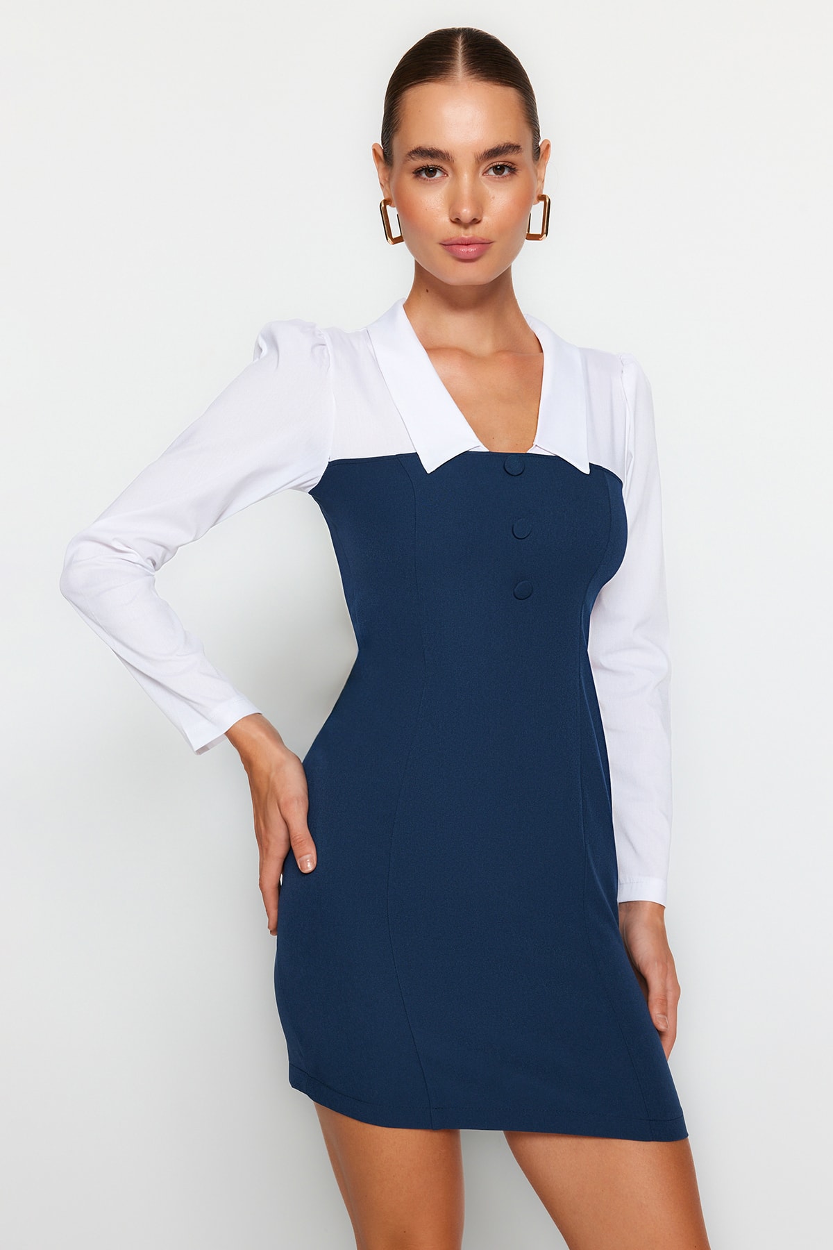 Платье-рубашка с детальной отделкой, синий/белый