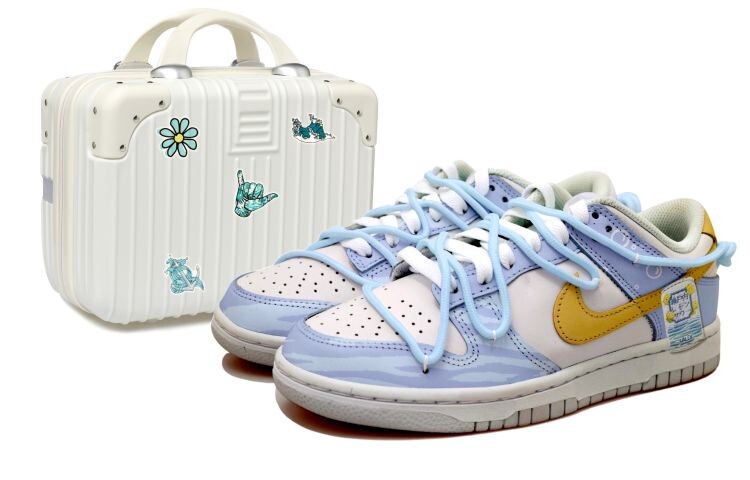 

Женские кроссовки для скейтбординга Nike Dunk