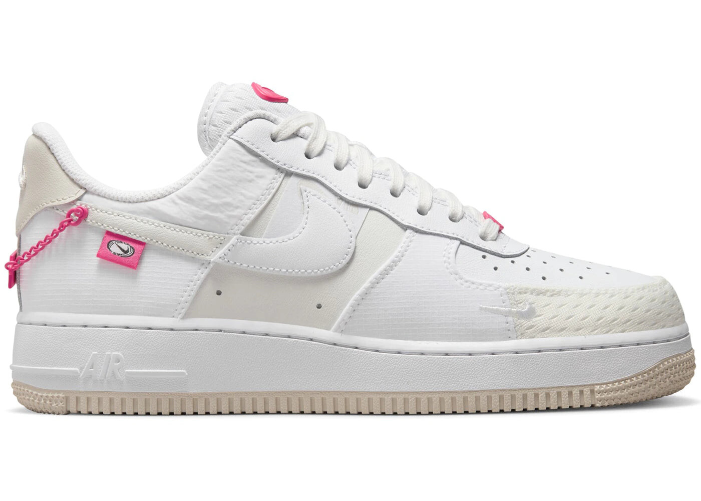 

Кроссовки женские Nike Air Force 1 Low '07, белый / розовый