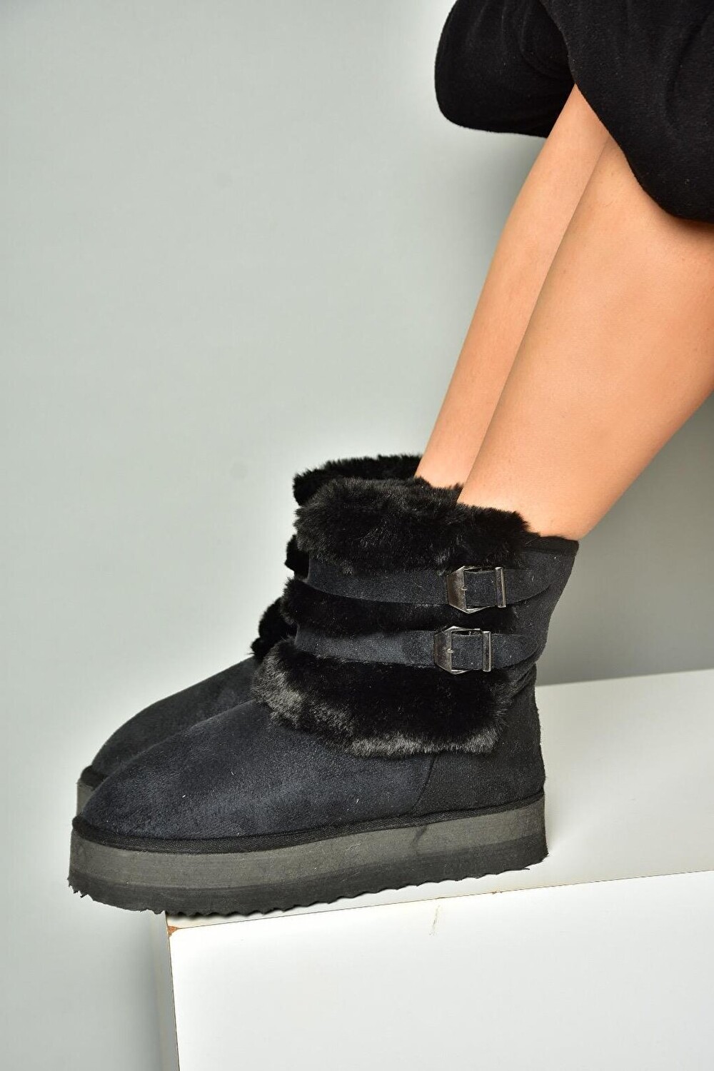 

R8247475 Черные женские ботинки Fox Shoes