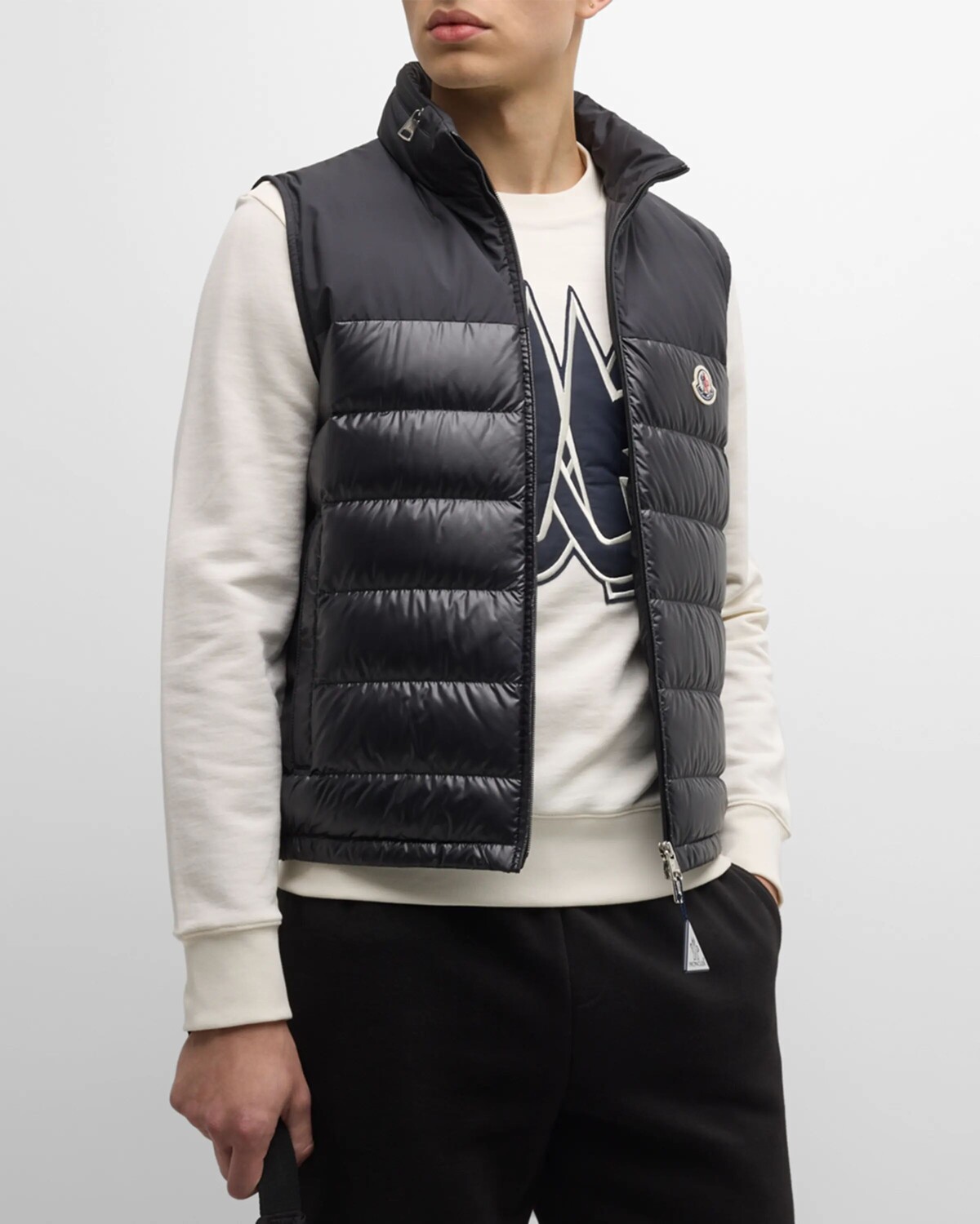 

Мужской пуховый жилет Cerces на кокетке Moncler, цвет Black